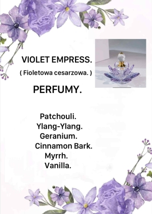 „Violet Empress” to nie tylko perfumy. To ucieleśnienie królewskiej delikatności i kobiecej mocy.

Niczym wieczorna mgiełka nad polem lawendy, ten zapach otuli Cię urokiem, głębią i uwodzeniem.

W flakonie przypominającym kryształowy kwiat lotosu rodzi się historia kobiecości, która zna swoją wartość.

✨ To perfumy dla kobiety, która nie przestrzega zasad – ona je tworzy.
 
 Patchouli.
 Ylang-Ylang.
 Geranium.
 Cinnamon Bark.
 Myrrh.
 Vanilla.